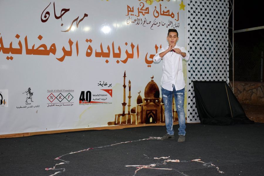 بالصور: الفنان الفقيه يضيء الليلة الثالثة لمهرجان ليالي الزبابدة الرمضاني الأول